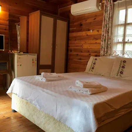 Kizilbuk Ahsap Evleri Datça